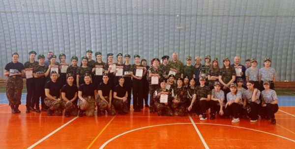 Военно-спортивная игра «Девушки в погонах»