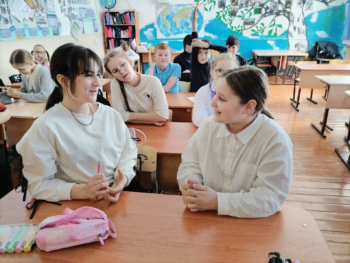 Ключи к психологической безопасности: Месячник в МАОУ СОШ №1