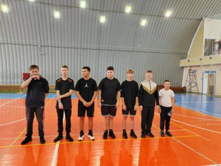 Конкурс “А ну-ка, парни”