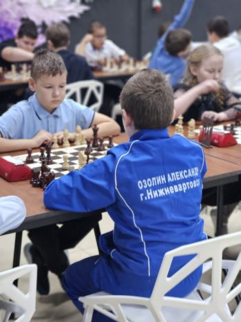 Шахматный турнир по молниеносным шахматам в городе Нижневартовске